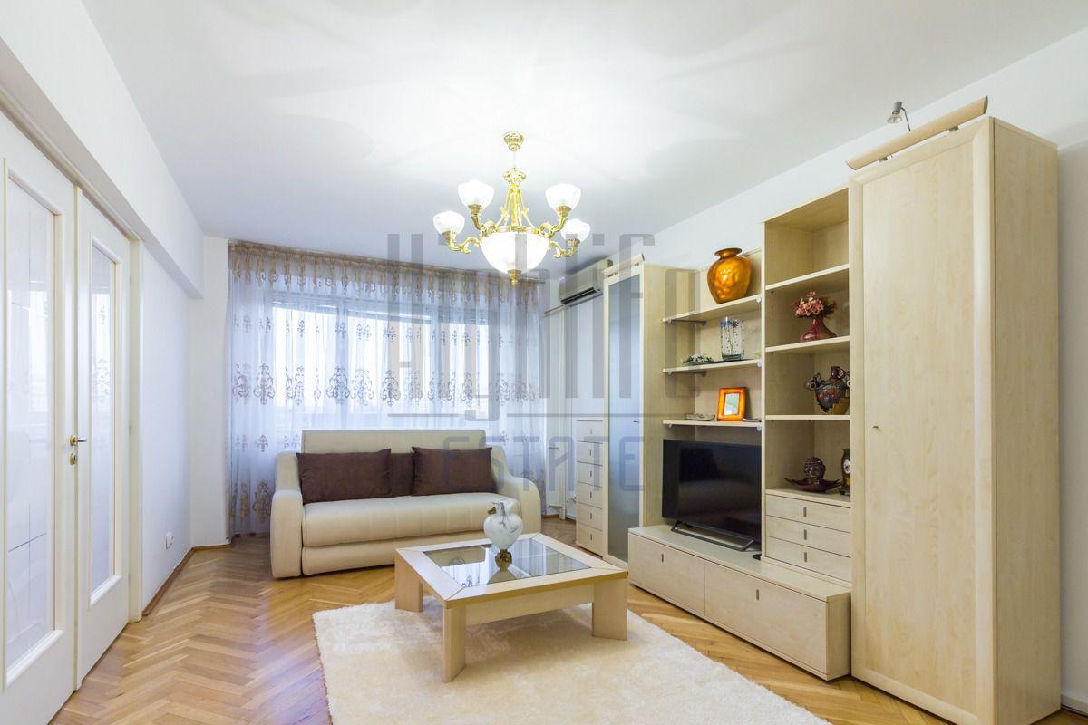 4 Camere de inchiriat, zona Libertății-vedere CASA POPORULUI